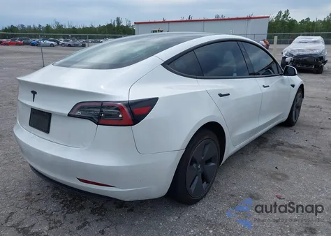 2023 Tesla Model 3 Rear-Wheel Drive z USA, uszkodzony, nr VIN 5YJ3E1EA9PF577174
